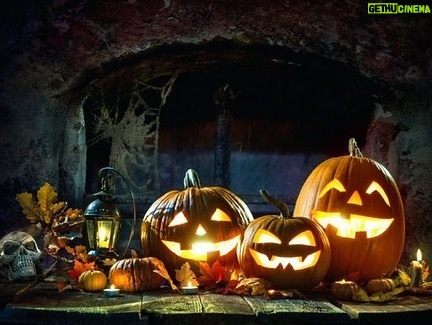 Mark Hamill Instagram - Got my costume picked out, pumpkins all carved, bought FULL-SIZED candy bars (not those dinky mini-bite versions), with NO Candy Corn or those ghastly Marshmallow Circus Peanuts anywhere near the joint & am SO ready for a #HappyHAMILLWEEN!!!!!!!!!!!!! π»π§ββοΈπ¦ππ§β οΈπΎππ§ββοΈπββ¬π€πΊπ½