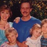 Mark Hamill Instagram - For Marilou: 💐💗#HappyMothersDay