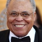 Mark Hamill Instagram - Happy Birthday, Dad. Thank you for a lifetime of superb performances! For James: 🎂… Thank you for a lifetime of superb performances! #HappyBirthday #JamesEarlJones #NationalTreasure #DadVader #MayTheYouKnowWhatBeWithYou