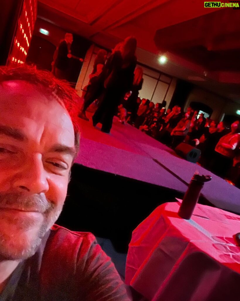 Mark Sheppard Instagram - Me avoiding karaoke! #dlc4