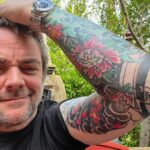 Mark Sheppard Instagram - Thank you @kevin_f_quinn A little healing time before the next session! #spnfamily