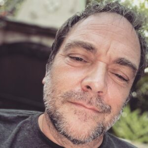 Mark Sheppard Instagram - Home. A very tired and very happy man. The love @momentocon was overwhelming, to say the least. Love to the #spnfamily Lexington Kentucky and @starfuryevents Crossroads next!