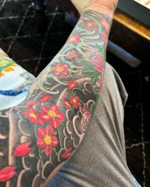 Mark Sheppard Instagram - Thank you @kevin_f_quinn A little healing time before the next session! #spnfamily