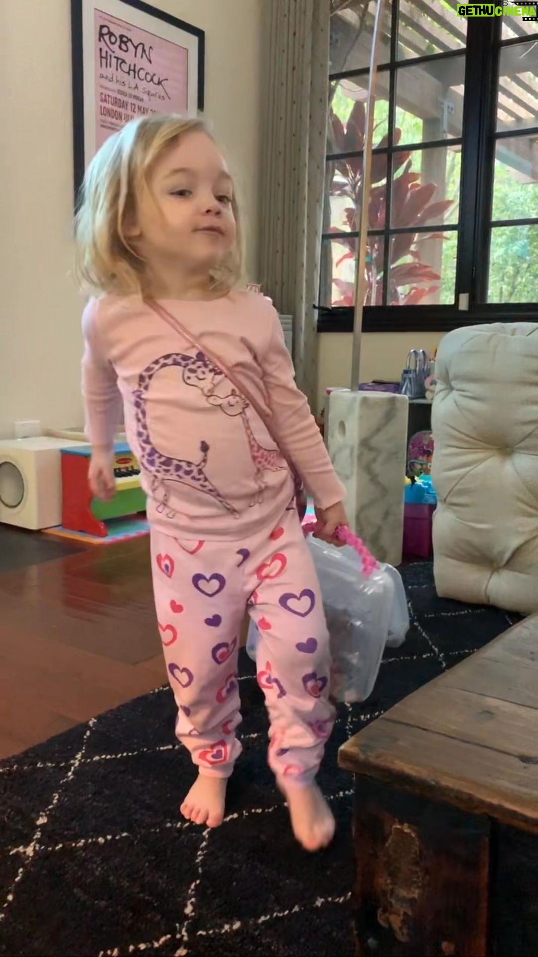 Mark Sheppard Instagram - So….. season 4 is the last. 4 years with an amazing cast and crew. Thank you. The back half is amazing, watch and enjoy! Xoxox watch to the end for Isabella’s name check…4 years of our lives….