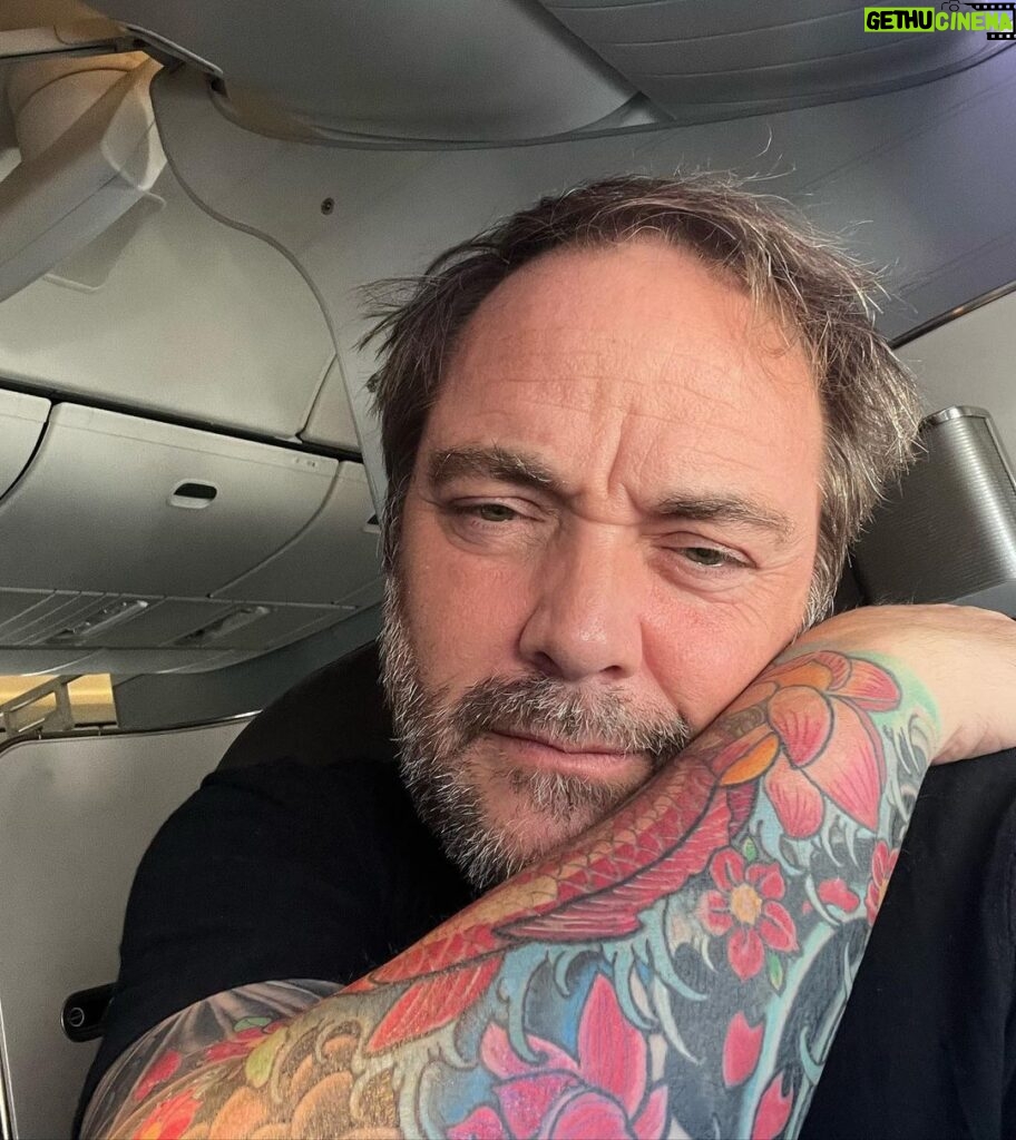 Mark Sheppard Instagram - Tired man. Thank you to all @fanxsaltlake Dan, you have a great show! On a @americanair plane to Blighty for @starfuryevents Crossroads. Can’t wait to see your smiling faces… #crossroads5 #spnfamily