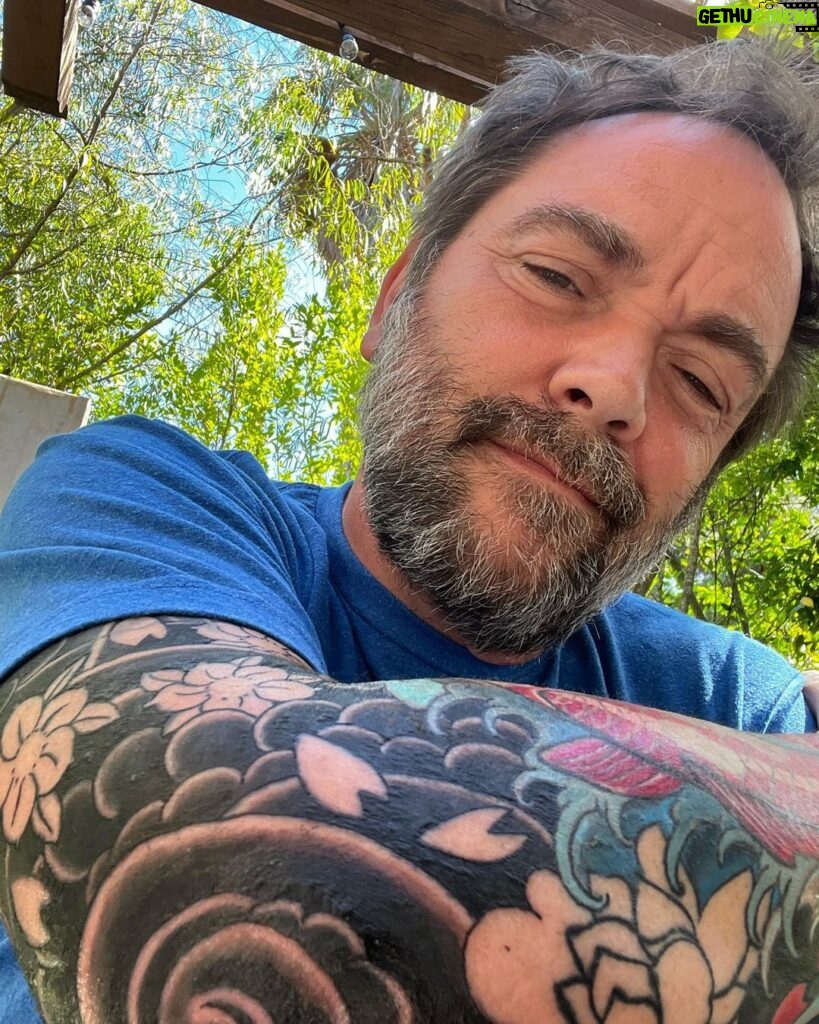 Mark Sheppard Instagram - Getting busy with @kevin_f_quinn @1111ad_tattoo #spnfamily