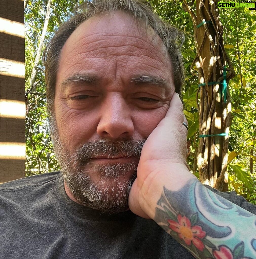 Mark Sheppard Instagram - Just got back from a thing. Shot an extraordinary thing with extraordinary people. Wrapped at 7am and off to the airport at 9. Tired, but so grateful for the last few days and the amazing talent that I had the honor to play with. Can’t wait to share what it is, but I hope you love it half as much as the people who made it. Love to those who know. #spnfamily