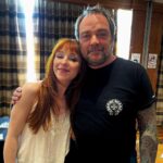 Mark Sheppard Instagram - Thank you for all the amazing displays of love and affection this weekend in Paris! And thank you Vanessa and her crew @peopleconvention for the amazing time! Found this wee bit in the green room, seems nice… #spnfamily