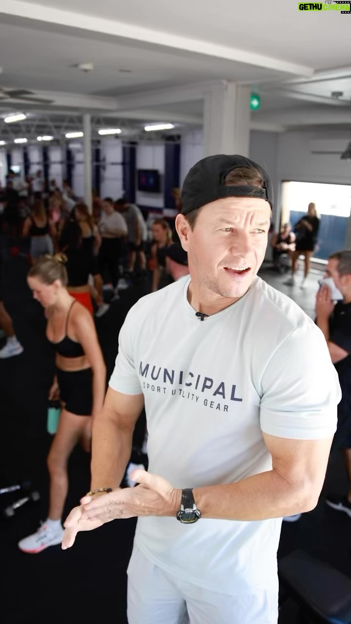 Mark Wahlberg Instagram - Team training life changing π₯ @f45_training π―π letβs go!!π₯π₯ #F45Partner
