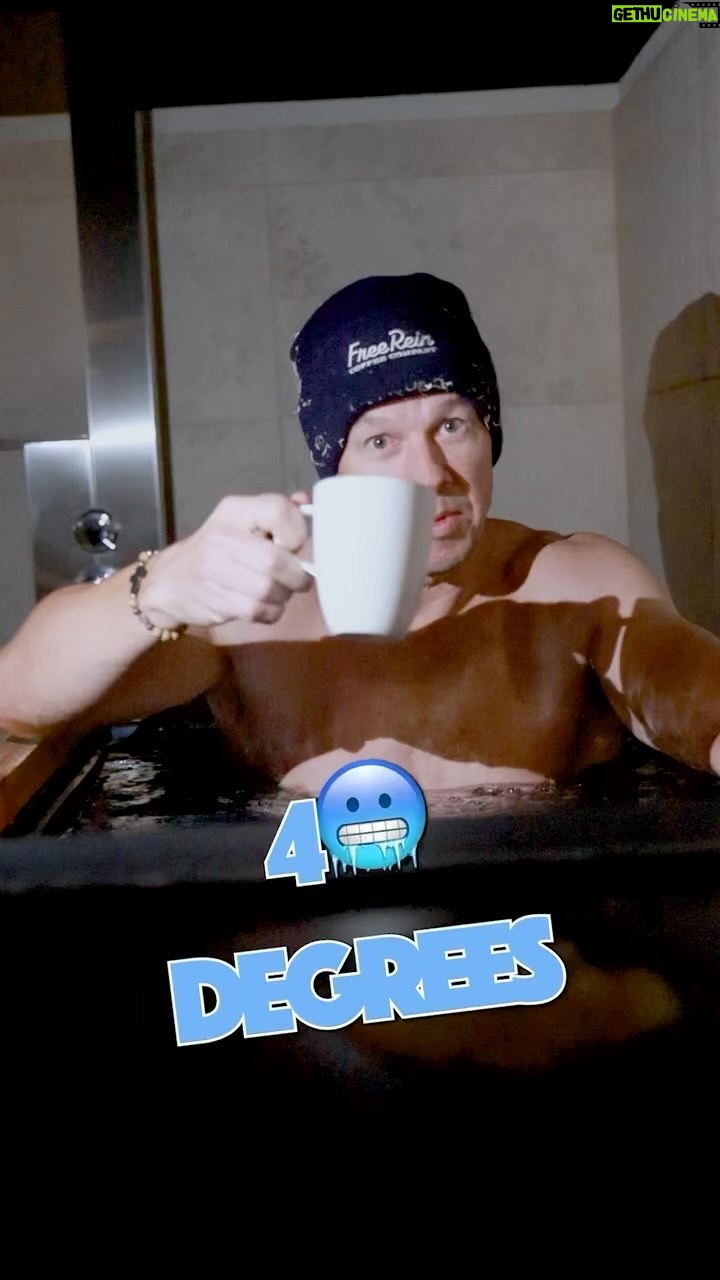 Mark Wahlberg Instagram - Best way to start the day @freereincoffeecompany 😎🔥secret sauce @municipal 4 am club🥶🥳💯📈 #MunicipalPartner