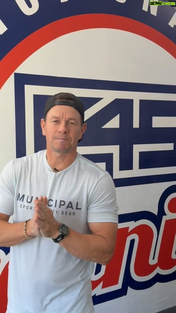 Mark Wahlberg Instagram - Greatest workout on the planet🔥💯 @f45_training 💯📈🏹 #F45Partner