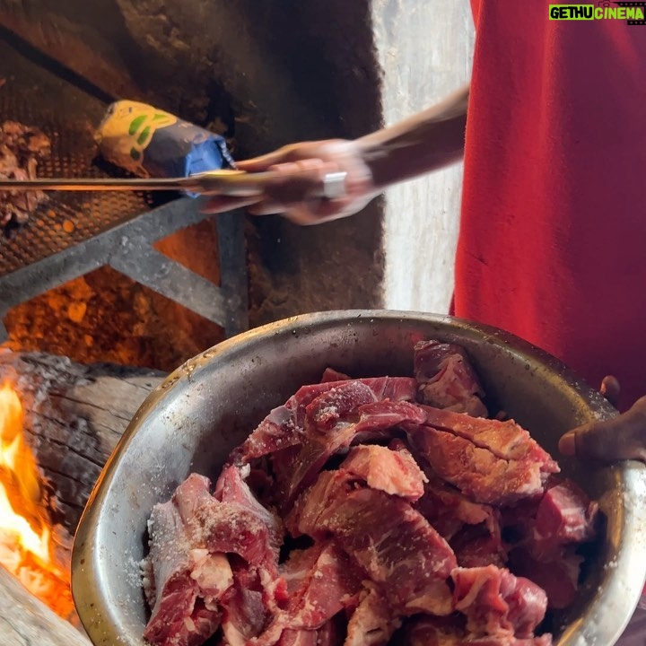 Mark Wiens Instagram - 10 Days in Senegal πΈπ³ @papetatandiaye Outstanding food, people, natural beauty - what a trip. Full videos coming soon! #Senegal #food