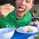 Mark Wiens Instagram - Classic Thai rice and curry stall in Chiang Mai, known for their panang beef (แพนงเนื้อ). 📍 O-Rote Ded (โอรสเด็ด) #ChiangMai #Thailand #ThaiFood