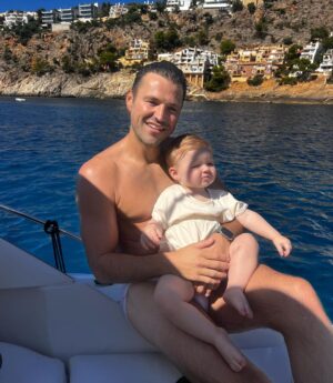 Mark Wright Instagram - A few days in our favourite place with family 🧡