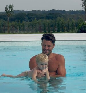 Mark Wright Instagram - A wholesome weekend that was a scorcher!! Family time from start to finish. Being uncle Mark is the best 
💙☀️👶 🐕 🍺