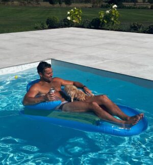 Mark Wright Instagram - A wholesome weekend that was a scorcher!! Family time from start to finish. Being uncle Mark is the best 
💙☀️👶 🐕 🍺