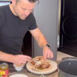 Mark Wright Instagram - HEALTHY AIR FRYER KEBABS 🥙 with turkey kofta and spicy mayo. Quick, high in protein, and SO easy to make. Add whatever salad and sauces you like. Ingredients: (makes 4 koftas, for 2 pittas) For the koftas: 250g turkey mince Half an onion 1/2 a chilli (do this to your preference) 1 clove of garlic Salt & Pepper 2 wholemeal pittas Shredded lettuce 1 Diced tomato Jalapeños Thinly sliced red onion (use the other half) Whatever sauce you like, I used low fat mayo mixed with hot sauce Method: 1. Add your mince, garlic, chilli, onion, salt and pepper (be generous with the seasoning) to a bowl. Combine the mixture with your hands and shape into kofta shapes. 2. Pop in the air fryer for 15 minutes (originally I went for 20 but 15 was perfect) 3. Carefully slice open your pittas and pop them in the toaster for a couple of mins so that they are warm but not crispy or they’ll break. Load up you pittas, with salad, koftas and sauce and enjoy.