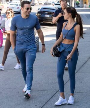 Mark Wright Instagram - 💙🏃‍♀️🏃🏻‍♂️LA 🇺🇸 @aytee7
#gym #blue #ownbrand #AT7