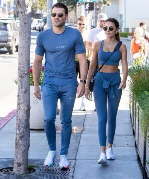 Mark Wright Instagram - 💙🏃‍♀️🏃🏻‍♂️LA 🇺🇸 @aytee7
#gym #blue #ownbrand #AT7