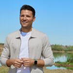 Mark Wright Instagram - What an experience this was. Hosting a show that you’d love to take part in are the ones you wanna host!! The celebs were all incredible and completely threw themselves in to the deep end. Injured or not, they just kept going. Proud of each and everyone of the cast and crew for The Challenge UK. I feel very grateful to be part of it. Can stream and binge it all now on @paramountplusuk for 🇬🇧 and by the end of the week on @paramountplus for 🇺🇸🌎 You can also catch ep1 on @channel5_tv tonight at 11.