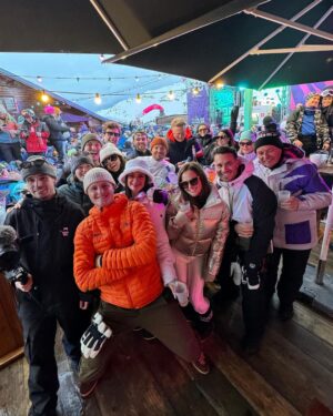 Mark Wright Instagram - Wow what a Birthday week that was!! I might be feeling older 🙈 but certainly still having fun ⛷️ Nothing beats being on the mountains with my nearest and dearest!! Can’t wait for the next one!! Thanks to @crystalholidays for making it so special!! ❄️ 💙