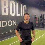 Mark Wright Instagram - It’s ok to have time off, to relax, to accept that now hasn’t been the time & to feel unmotivated for a while. You have to recognise that it’s ok and enjoy the process of getting back on it!! Let’s get a head start to before the new year!! Who’s with me?! @_livewright_