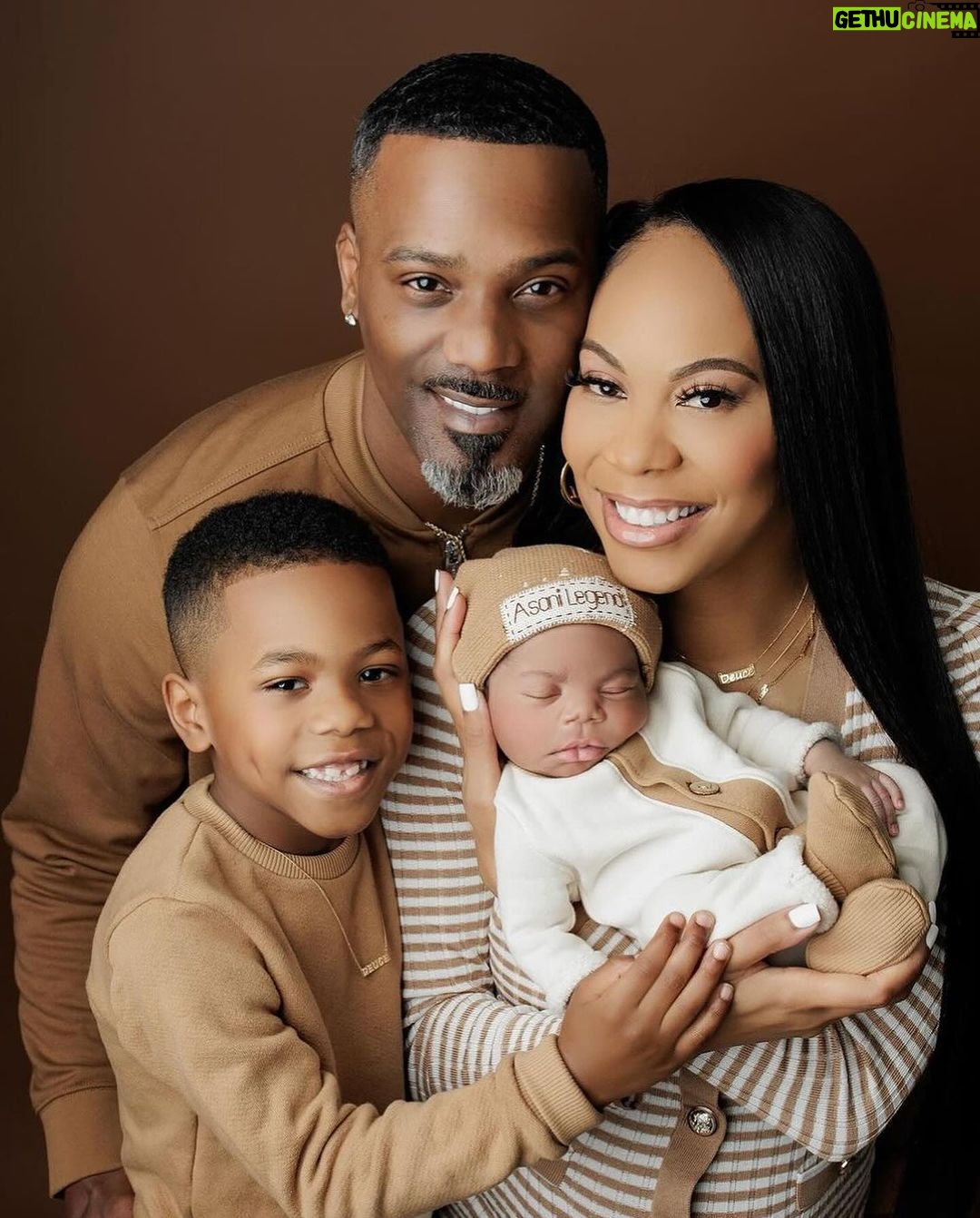 Marlo Hampton Instagram - Happy Birthday to my dawg @sanyarichiross🎊 .. who would have thought that two opposites would strike up such a genuine friendship full of love & support🙏🏽. Wishing you the happiest of wedding anniversaries too💍, you have a beautiful family @rossboy31 ! What a day💙❤️💕!!!!