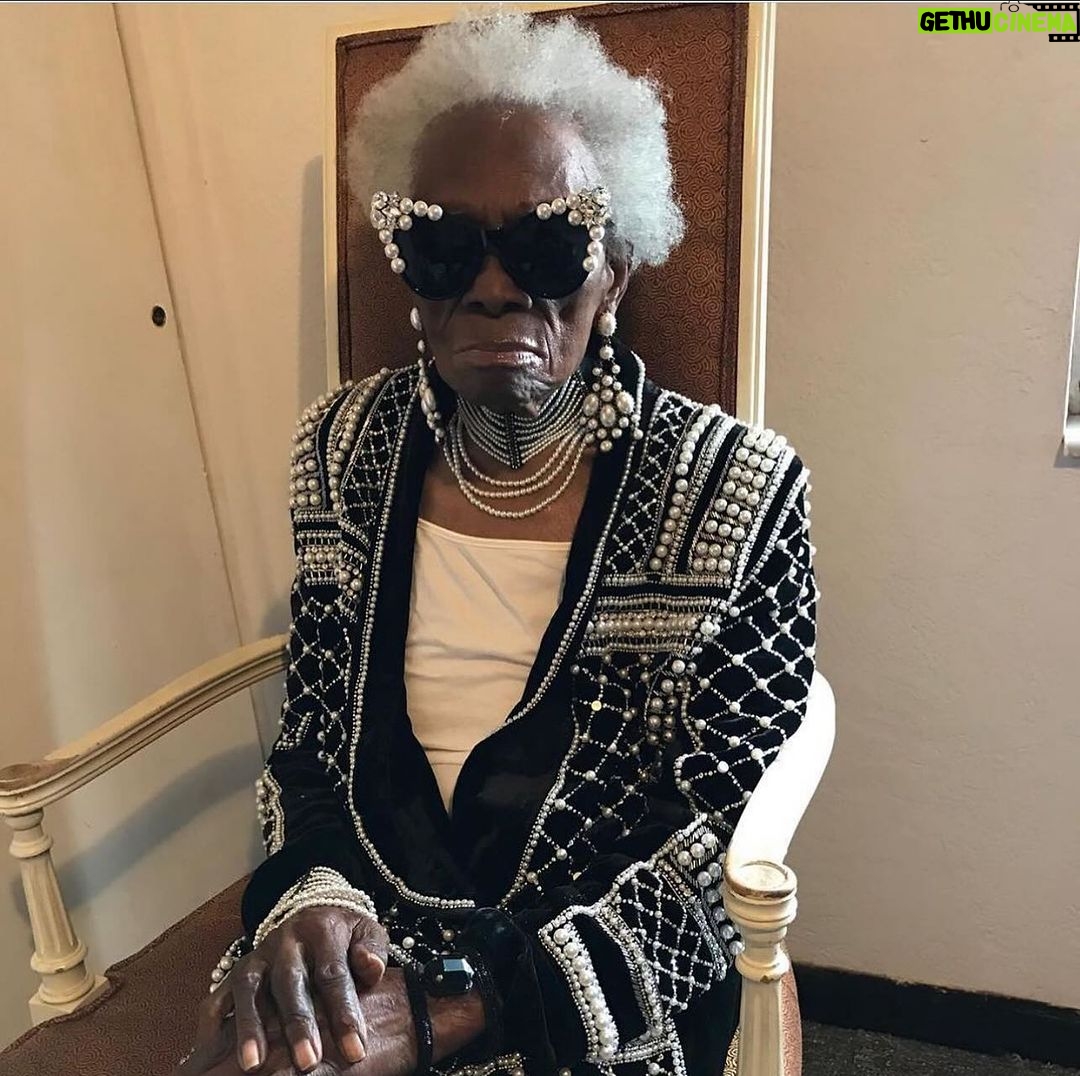 Marlo Hampton Instagram - Wishing the truest Aquarius Diva my foster grandmom (who was my everything) the happiest of Heavinly birthday’s! 😘😘🥳🥳 I miss you so much and appreciate all the love & prayers that you still send me from heaven to this day🙏🏽🙏🏽!!