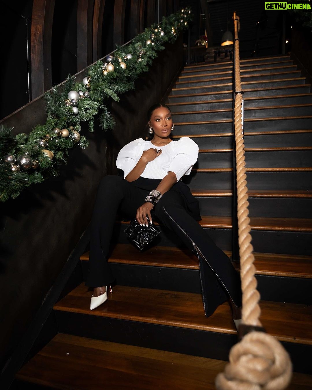 Marlo Hampton Instagram - If they say it’s impossible, it’s impossible for them, not for you. Thanks to my girl @palletsu for an amazing day!! Great cocktails, food, friendship, laughs, and positive energy! 📸 @princedaphotographer