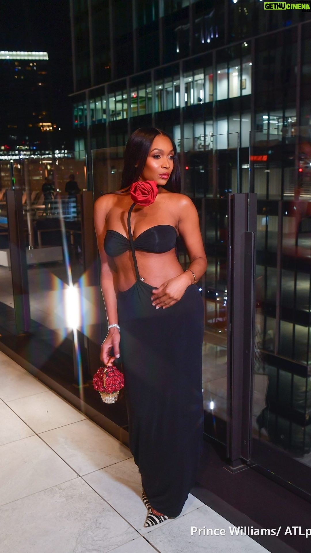 Marlo Hampton Instagram - Embracing another year of beautiful chaosđ I didnât get a picture with everyone, but just know I appreciate the â¤ď¸ Thanks to the team who pulled it together so last minute ⌠Event Design: @jus10__perry Florist: @designerproductions @dewaynehannahdesignandfloral (thank you two for coming together to make Magic) DJ: @iamchemack Balloons: @thewhatspoppinballoondecor Food: @tikithai_atl @nobuatlanta My girls @tyeisha_perry @sadity.kay Bartenders, Servers, The entire Nobu Atlanta team, Terry, Mariah, Sheldon, D, Ramadan, Nicole and more!