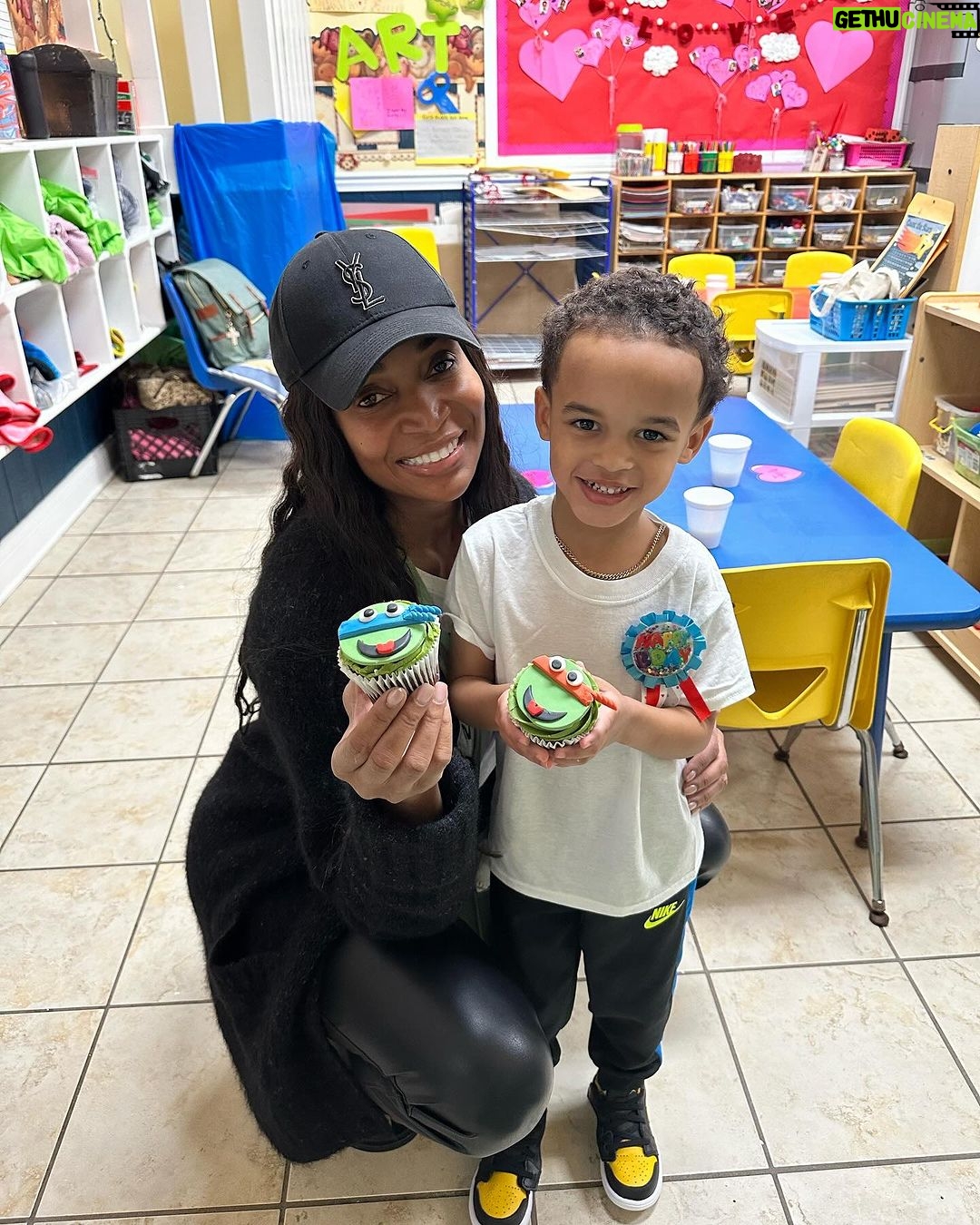 Marlo Hampton Instagram - Happy Happy Birthday πto my God baby Chandler. I love you so much and Iβm blessed to share a birthday with you!! The big 5π I remember when your mommy was this small! #happybday