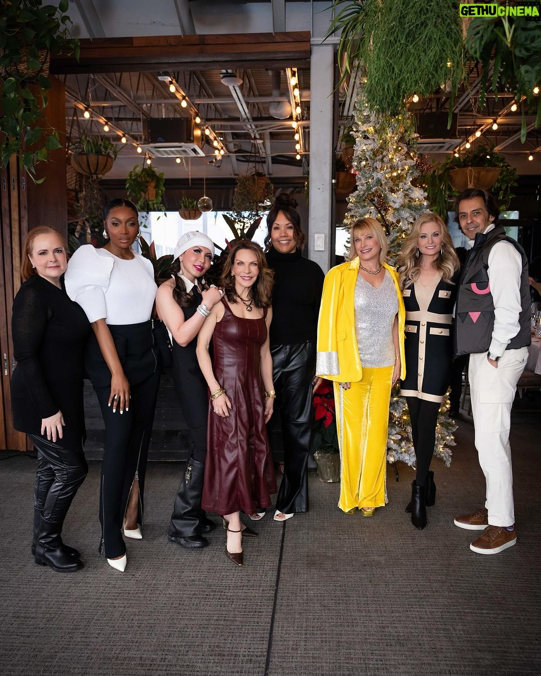 Marlo Hampton Instagram - If they say it’s impossible, it’s impossible for them, not for you. Thanks to my girl @palletsu for an amazing day!! Great cocktails, food, friendship, laughs, and positive energy! 📸 @princedaphotographer
