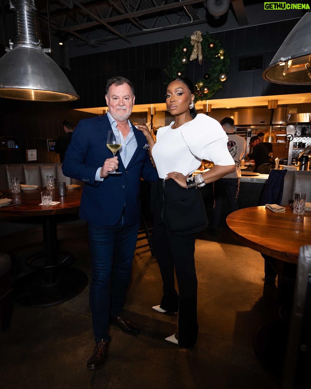Marlo Hampton Instagram - If they say it’s impossible, it’s impossible for them, not for you. Thanks to my girl @palletsu for an amazing day!! Great cocktails, food, friendship, laughs, and positive energy! 📸 @princedaphotographer