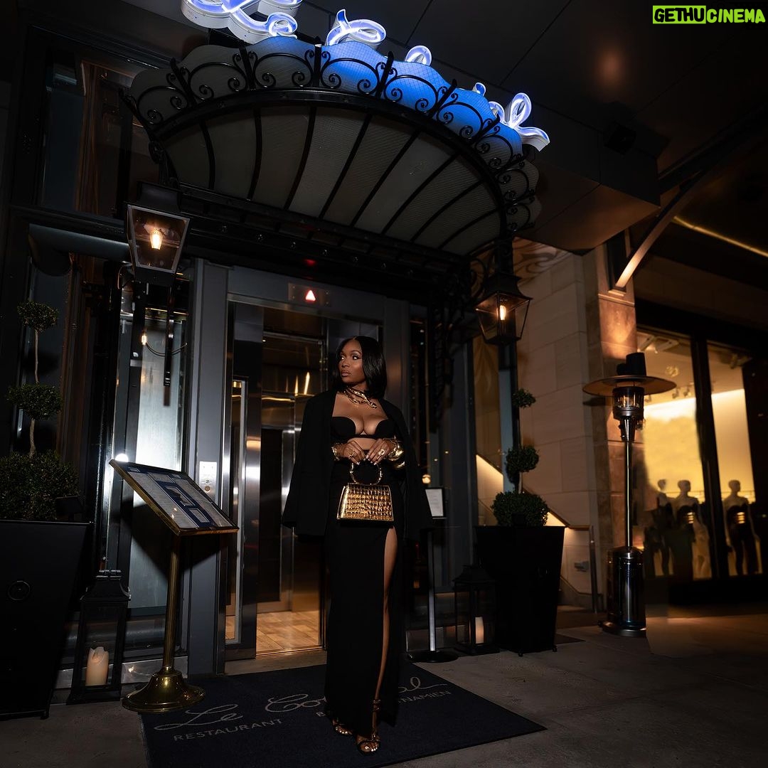 Marlo Hampton Instagram - I’m the truth, so hold your lies.