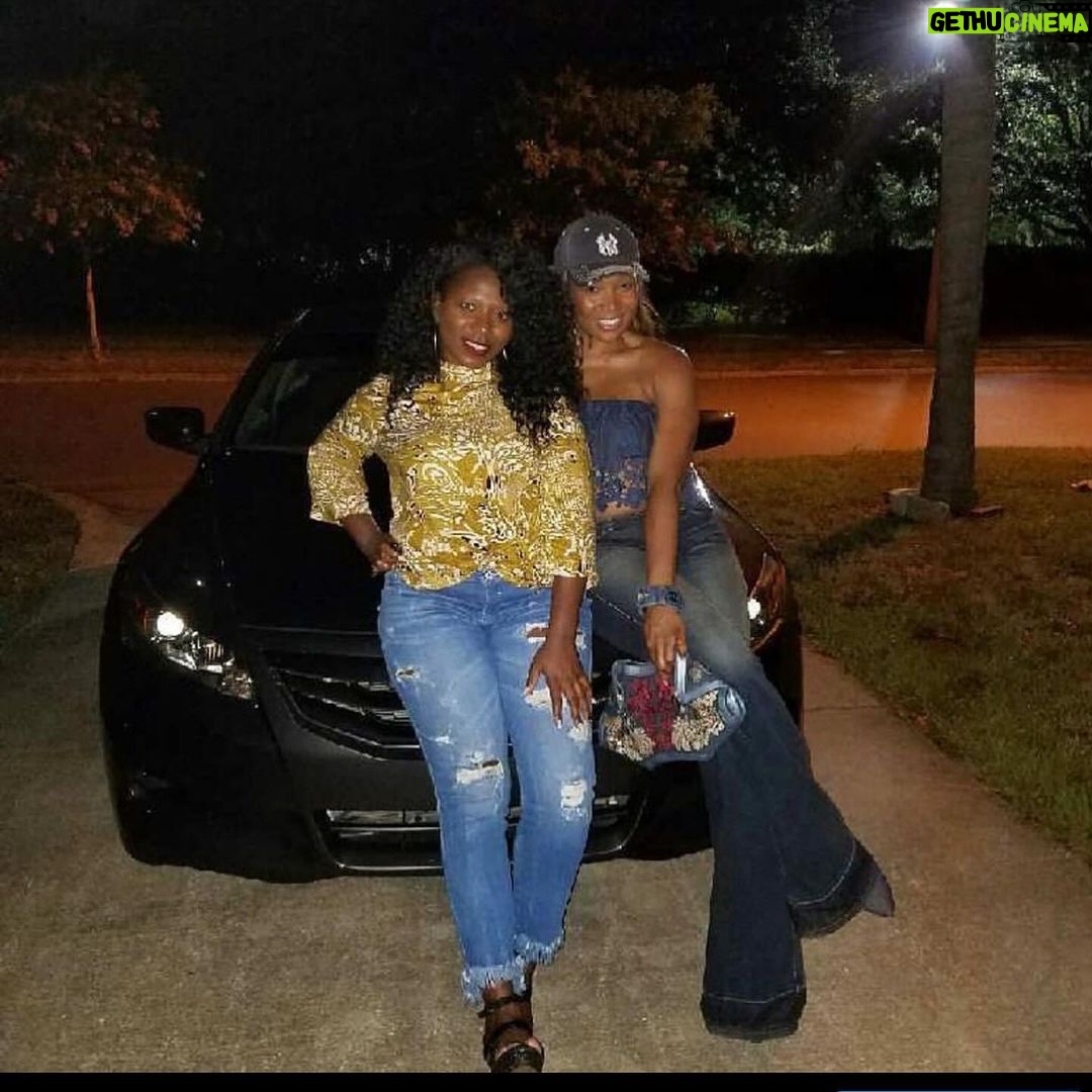Marlo Hampton Instagram - Happy Birthday to my BFF @fashionjunkyqueen 🎂🎉🥳thank you for always being such a solid friend🎈💯, you’re always there to listen with no judgement. I love you and I can’t wait to party with you this weekend!!