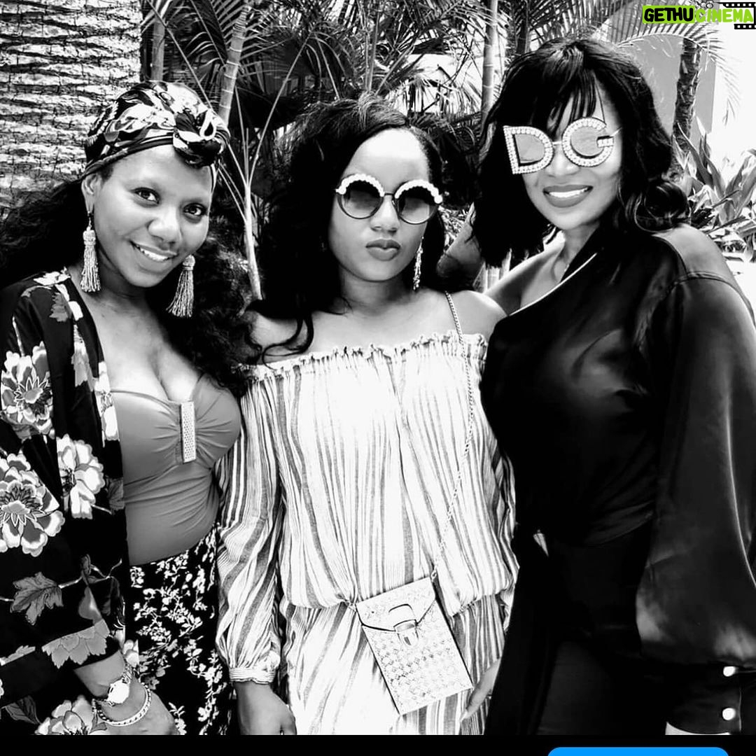 Marlo Hampton Instagram - Happy Birthday to my BFF @fashionjunkyqueen 🎂🎉🥳thank you for always being such a solid friend🎈💯, you’re always there to listen with no judgement. I love you and I can’t wait to party with you this weekend!!