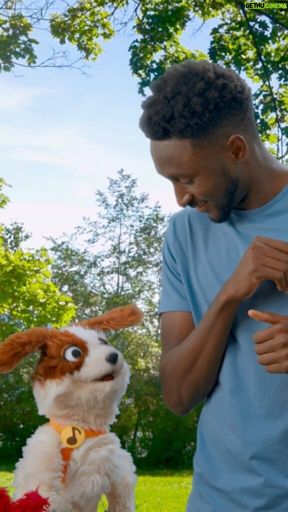 Marques Brownlee Instagram - We want to remind you that taking care of yourself doesn’t have to be a chore! Games like “Hear and Seek” are a fun way to reconnect with your mind, body, and surroundings. 💛 Join the fun with @mkbhd and watch the special in our link in story! #ElmosMindfulnessSpectacular #WellnessWednesday #EmotionalWellbeing