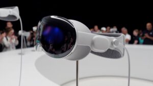Marques Brownlee Instagram - New video is up on the channel - I got to try Apple’s new vision pro $3500 VR headset. And I have some thoughts 🤓