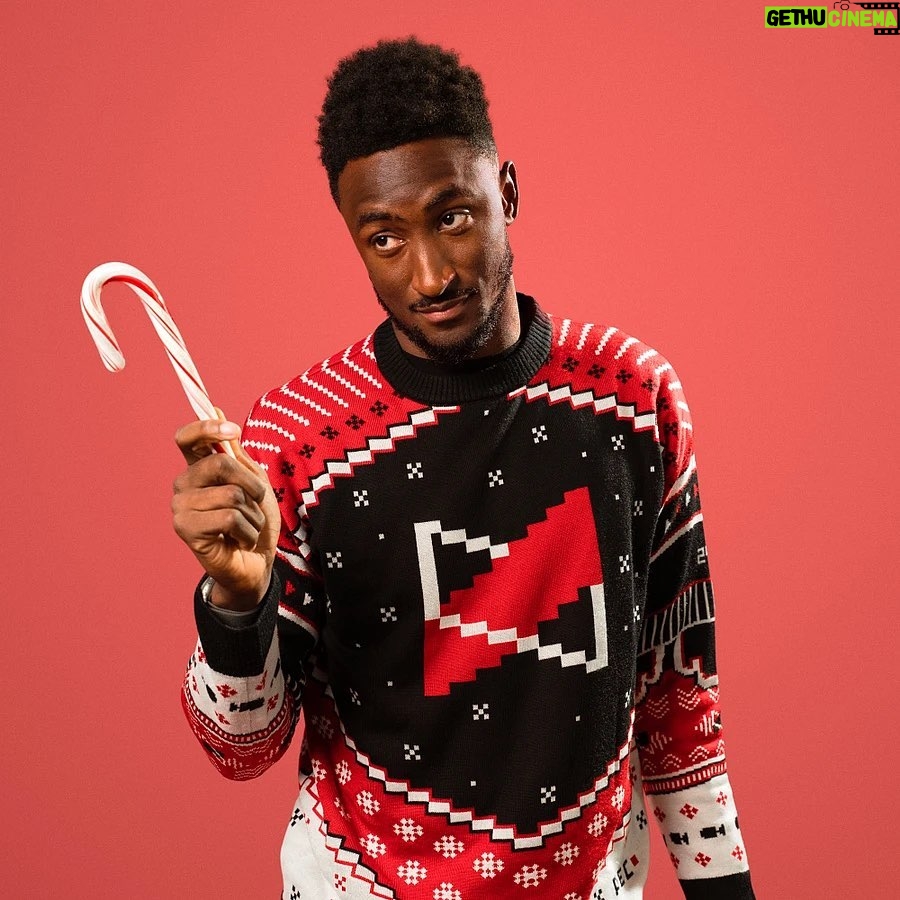 Marques Brownlee Instagram - 8-bit drip 🎄 Link in bio 🥹
