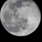 Marques Brownlee Instagram - I don’t know who needs to take a 100x photo of the moon, but clearly the Galaxy S23 Ultra is the phone for you (SWIPE for the photo)