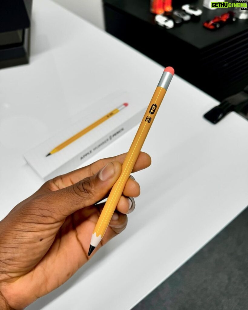 Marques Brownlee Instagram - So you know how @colorware_inc takes everything apart and paints it and puts it back together? They do the Apple Pencil now and…… it’s so sick. Just don’t sharpen it (Apple should’ve done this)