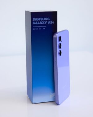 Marques Brownlee Instagram - Smartphone Awards 2023 (SWIPE)