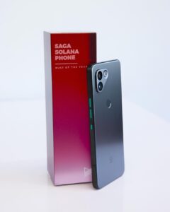 Marques Brownlee Instagram - Smartphone Awards 2023 (SWIPE)