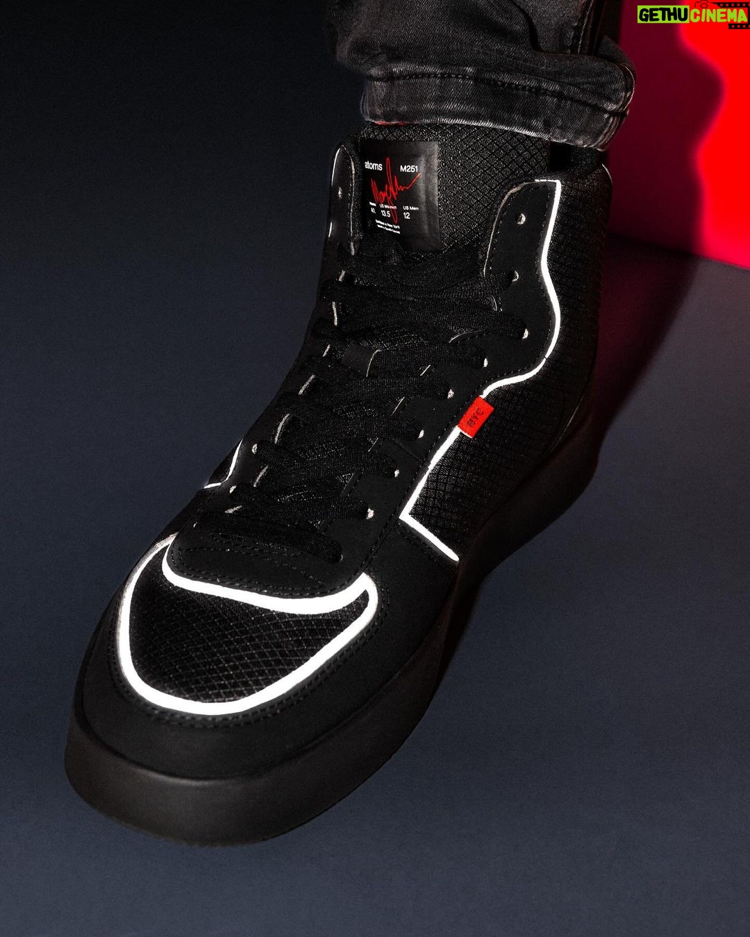 Marques Brownlee Instagram - Introducing a new colorway and updated design: 251.1. Now in matte black. (Plus a new water repellent ripstop mesh and a little touch of silver reflective detail for the winter) atoms.com!