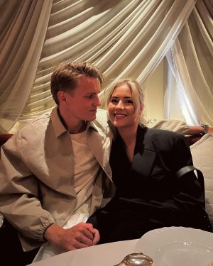 Martin Ødegaard Instagram - Life is good 🫶🏼