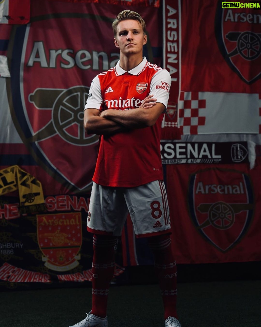 Martin Ødegaard Instagram - Let’s go⏳⚽️ @arsenal