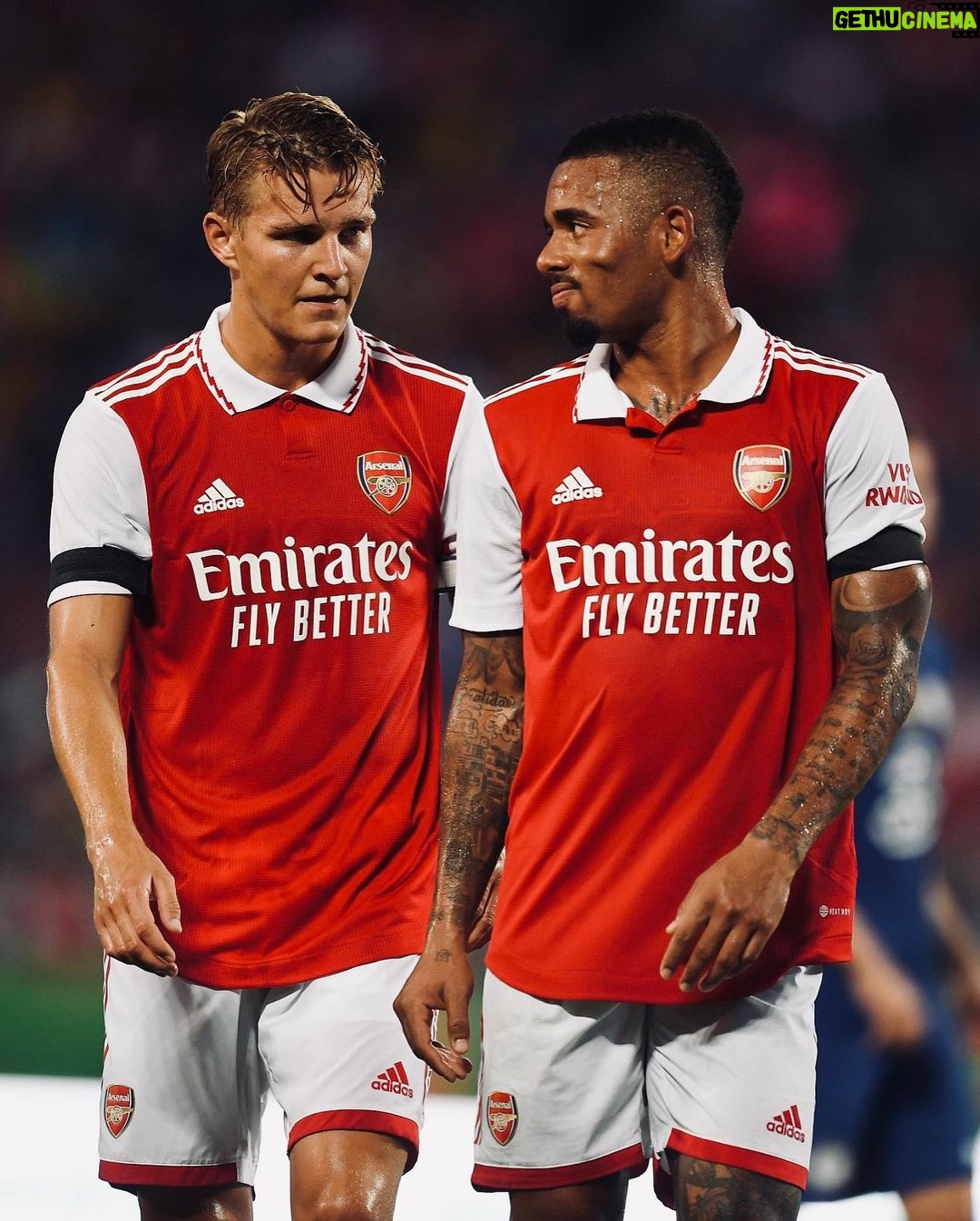 Martin Ødegaard Instagram - Thank you 🇺🇸👏🏼 We keep building!