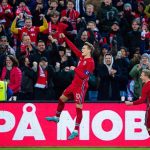 Martin Ødegaard Instagram - Fin samling, deilig lag🇳🇴 Takk til alle som kom på Ullevaal👏🏼