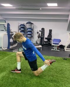 Martin Ødegaard Instagram - Thanks for the nomination @casperruud ! Make it more difficult next time 😉 I nominate @jantelov1 @iverfossum @adnanjanuzaj and @inigoalmandoz Good luck 🤪 #fitnesschallenge