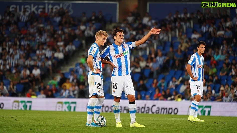 Martin Ødegaard Instagram - +3 🙏🏼 Equipo🔝🔝 A seguir!